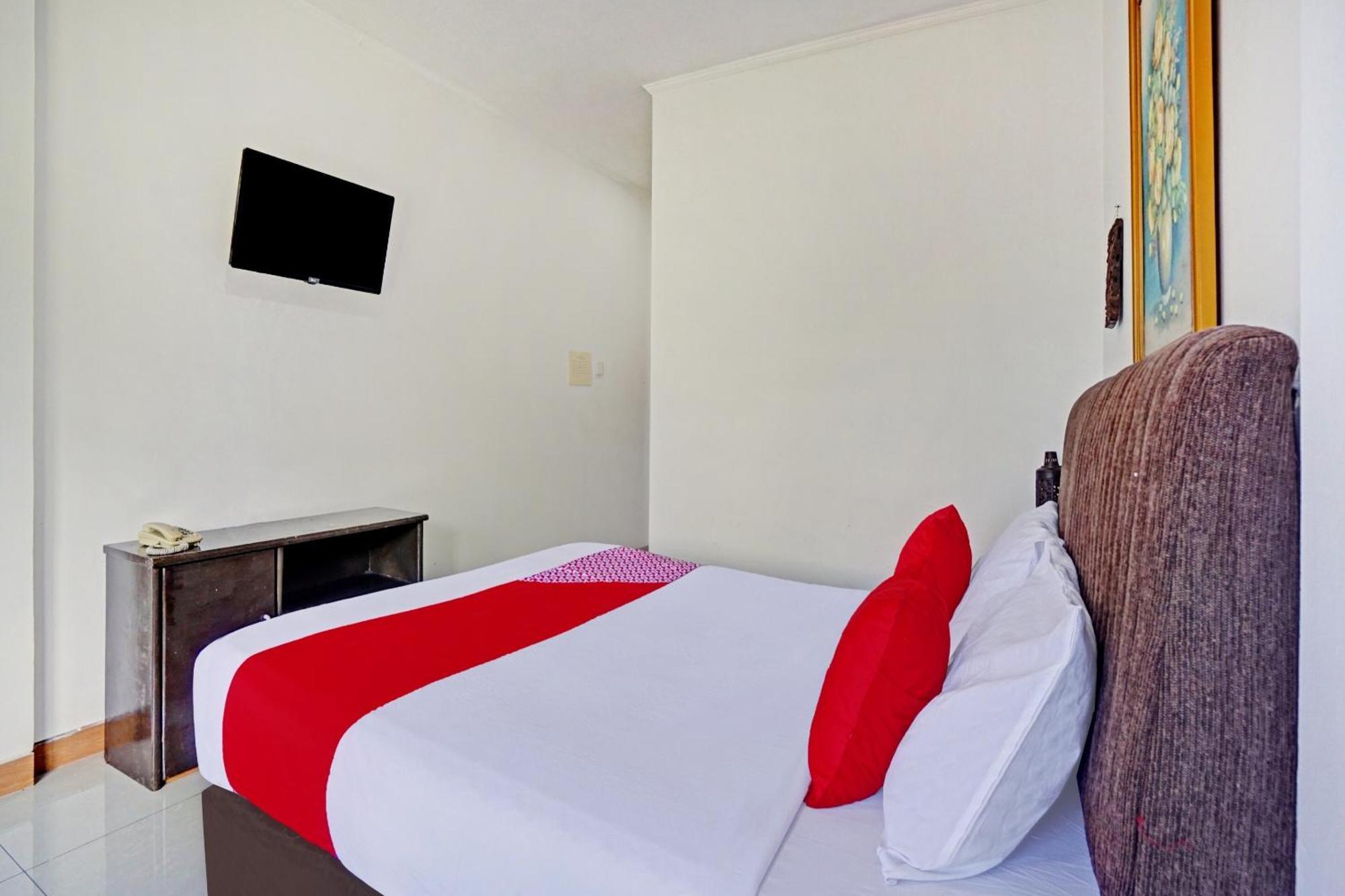 Oyo 90028 Hotel Victory バトゥ エクステリア 写真